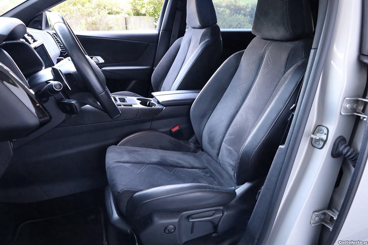 DS 7 7 Crossback E-Tense Performance Line EAT8 — fotografia 4