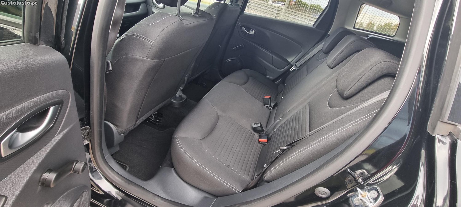 Renault Clio IV BREAK LIMITED 1.5 — fotografia 5