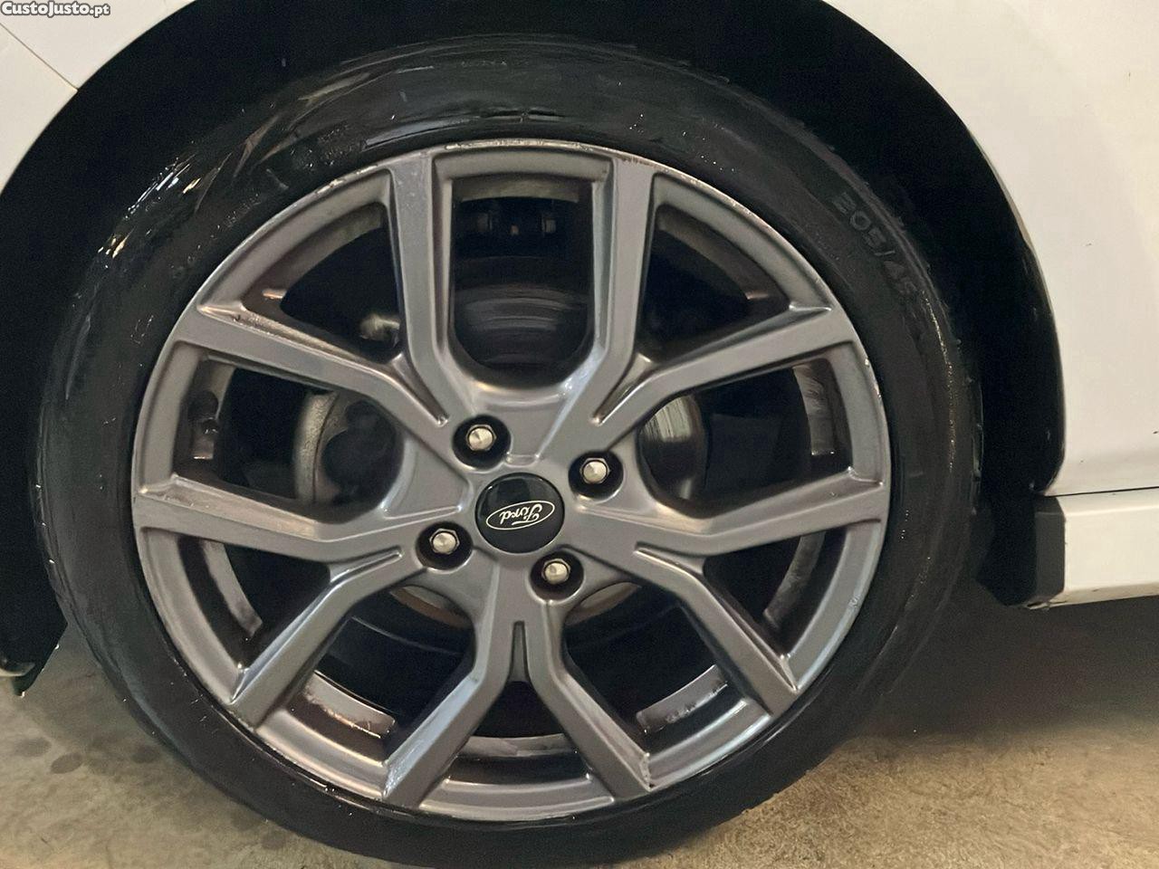 Ford Fiesta 1.0 EcoBoost ST-Line — fotografia 5
