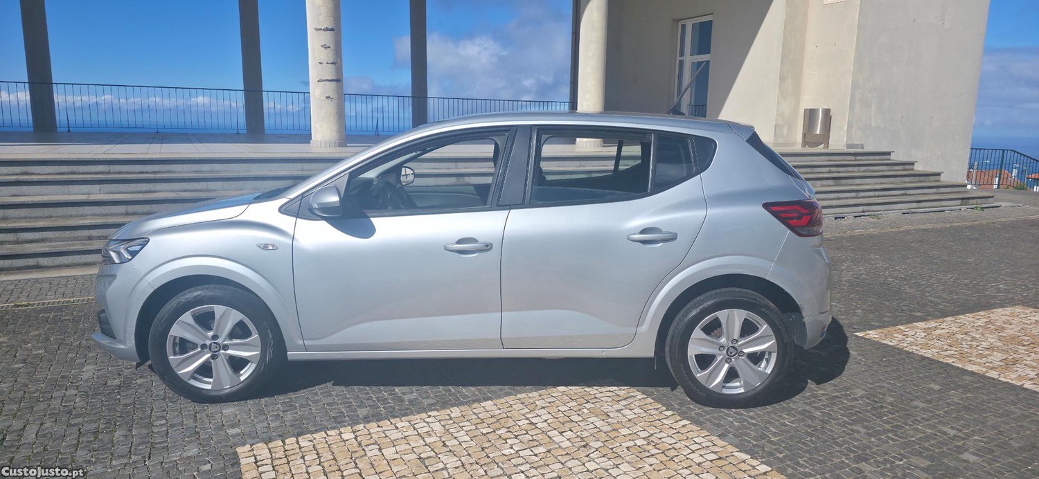 Dacia Sandero 1.0 TCE 90 CV — photo 5