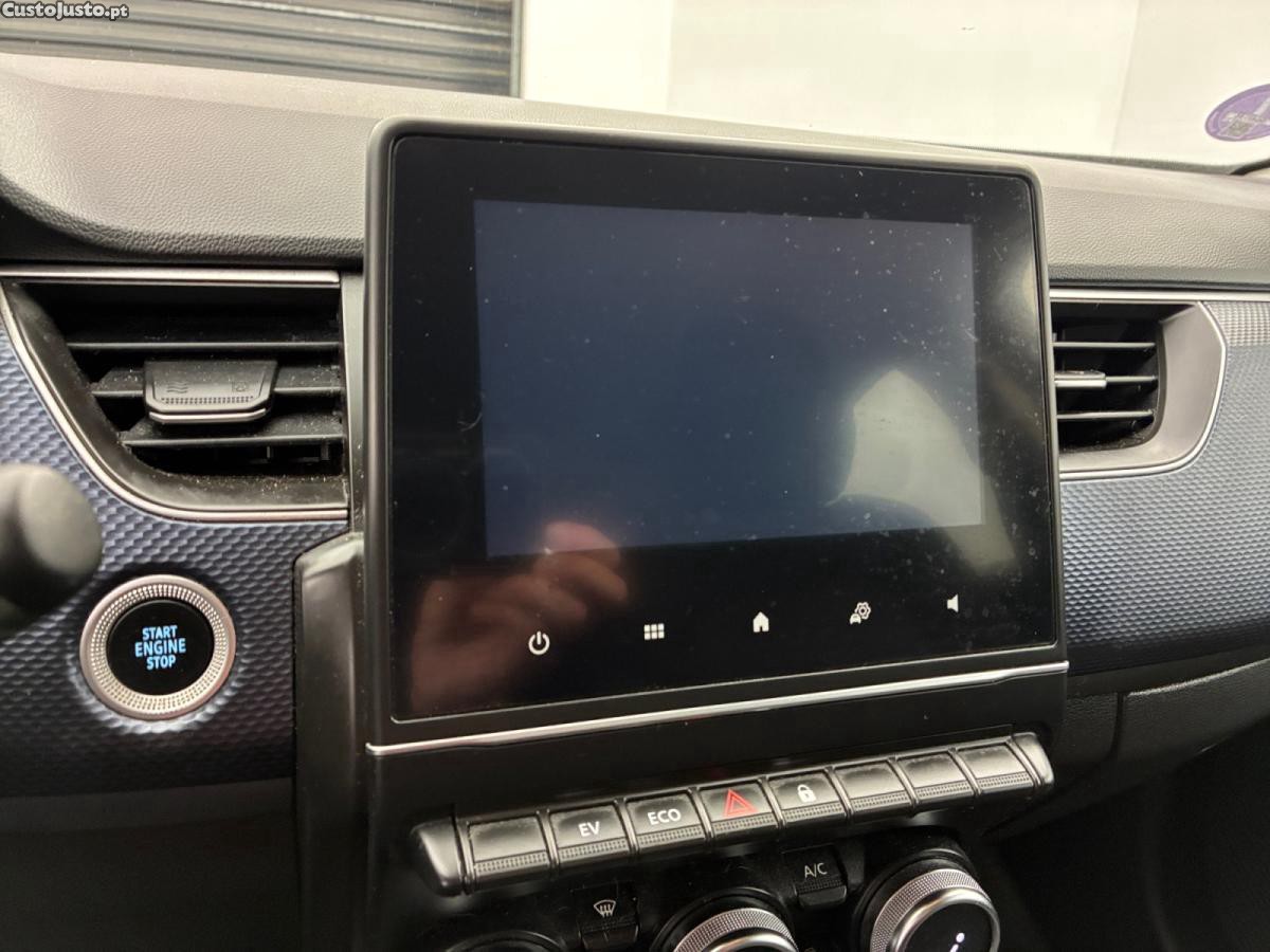 Renault Arkana E-Tech Evolution — fotografia 3