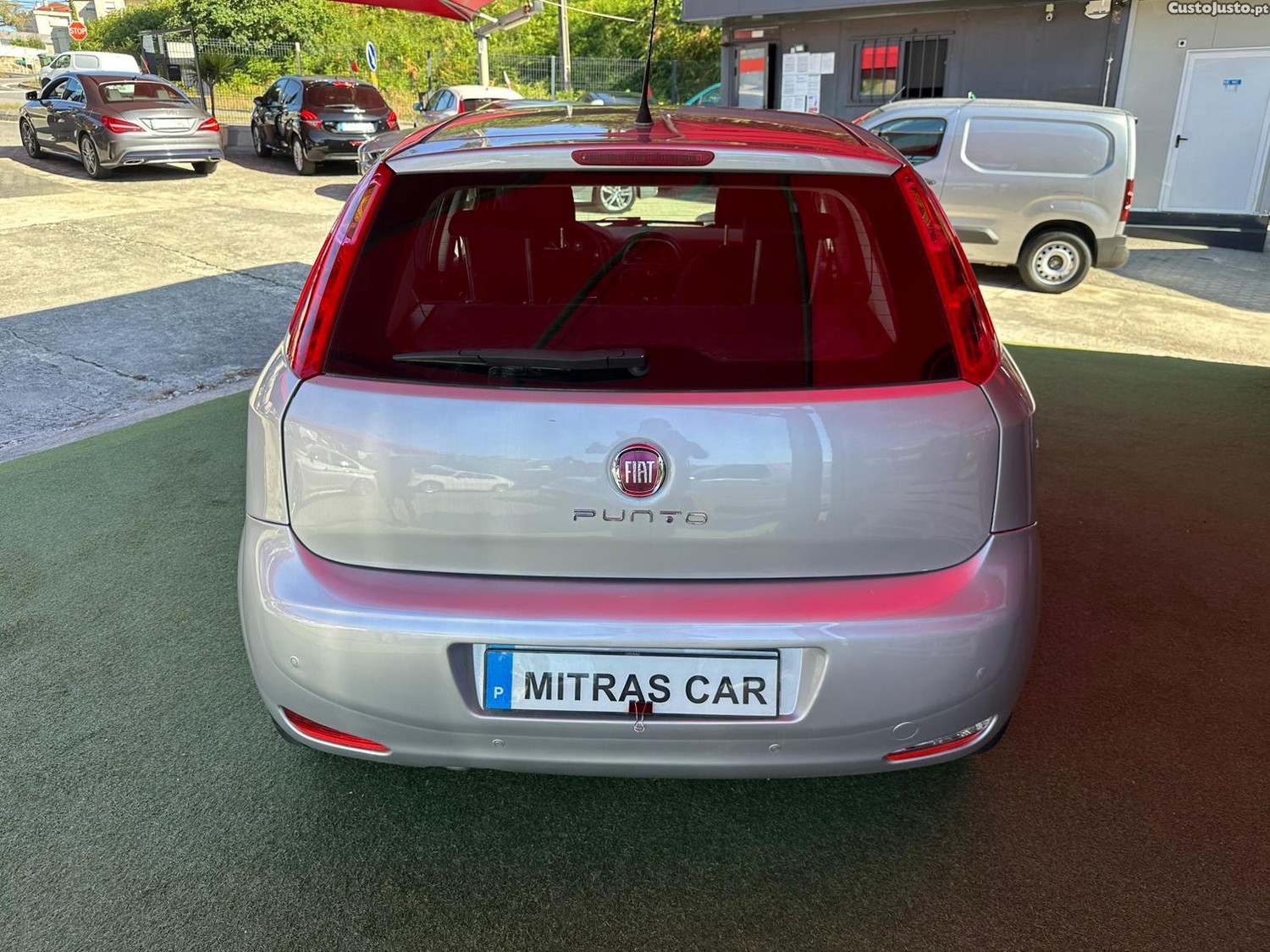 Fiat Punto 1.3 Multijet — fotografia 15