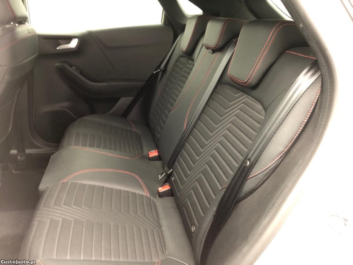 Ford Puma 1.0 EcoBoost mHEV ST-Line — fotografia 2