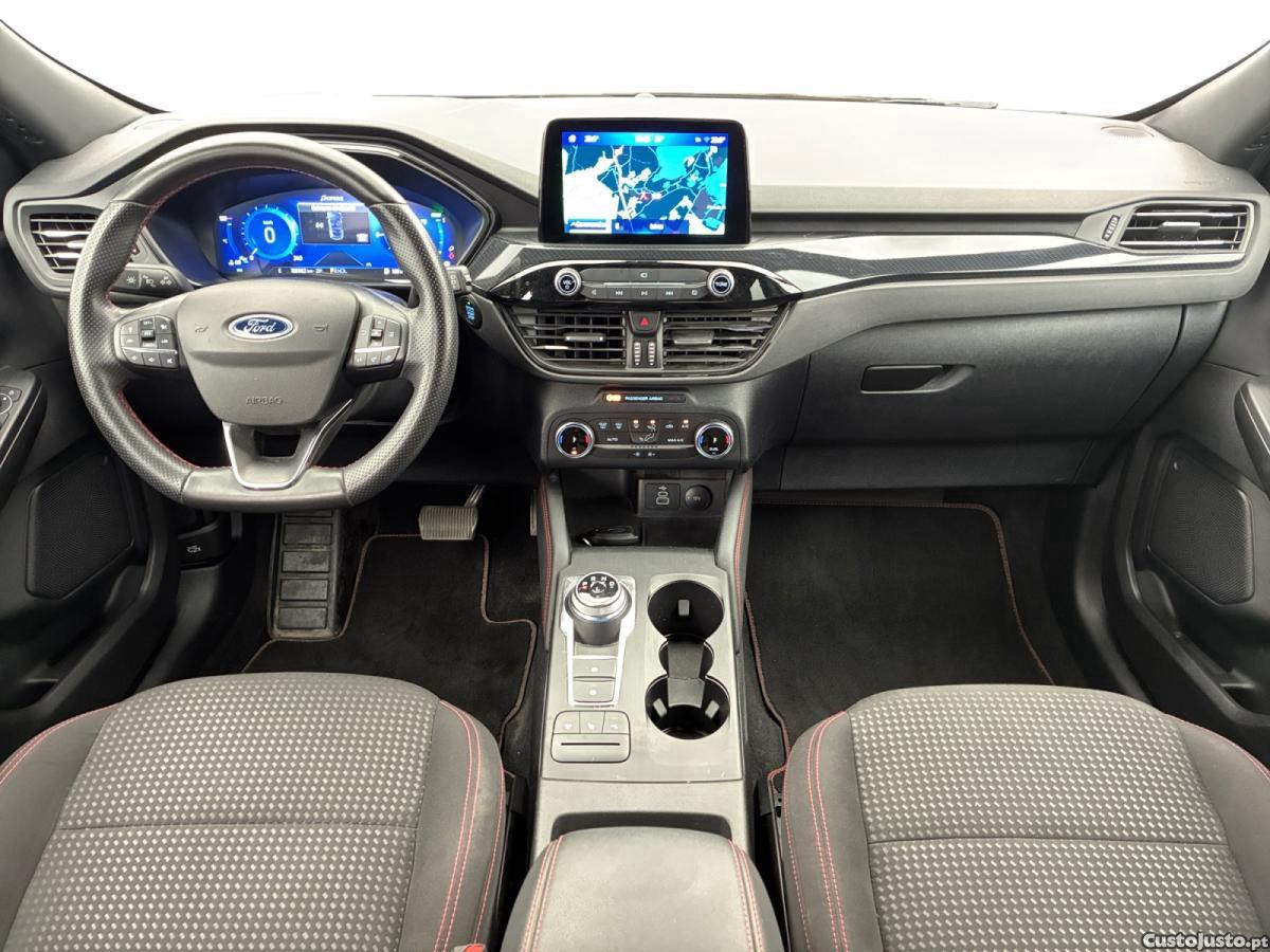 Ford Kuga 2.5 FlexiFuel FHEV ST-Line — fotografia 6