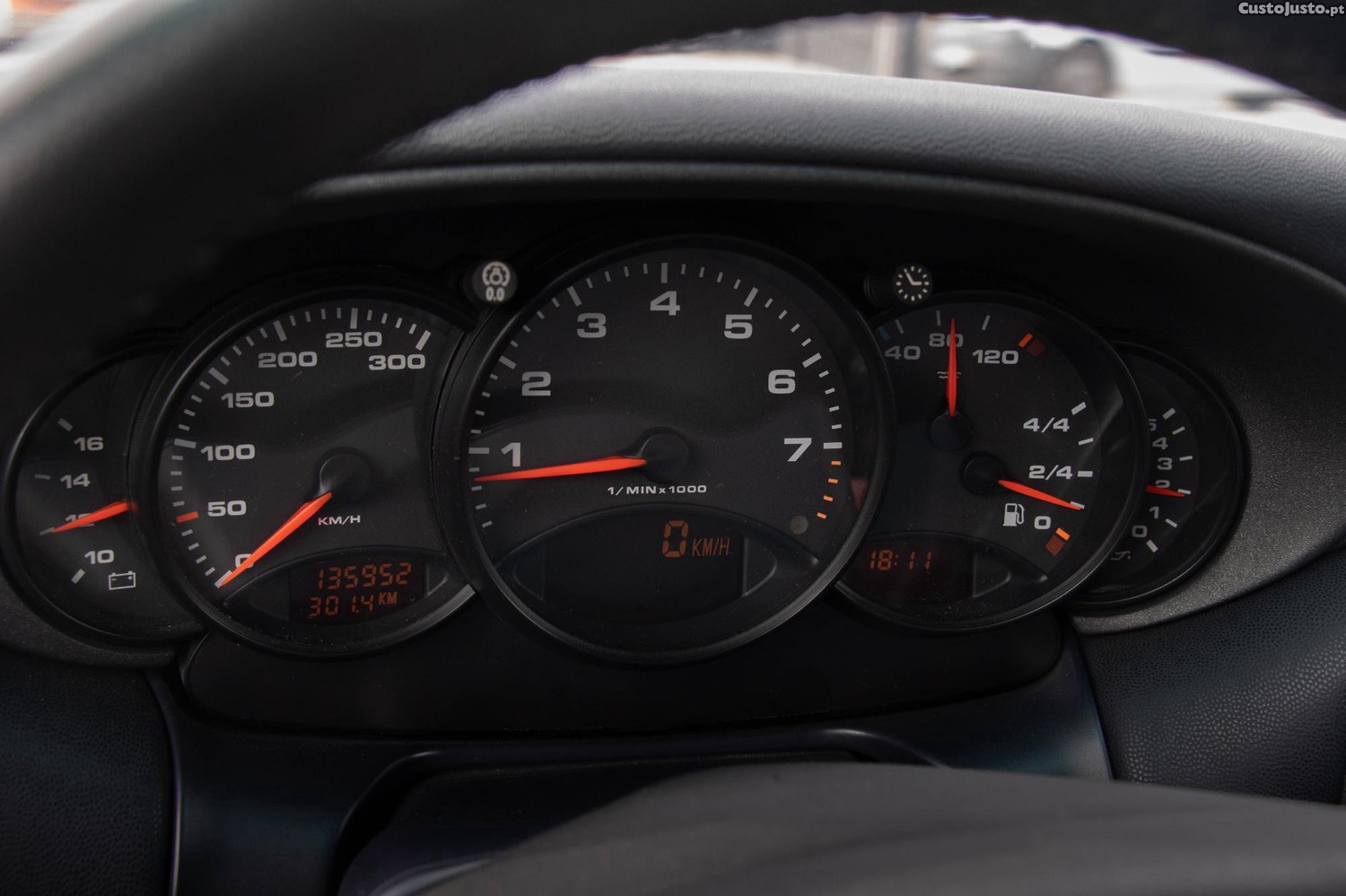 Porsche 911 996 Carrera — fotografia 4