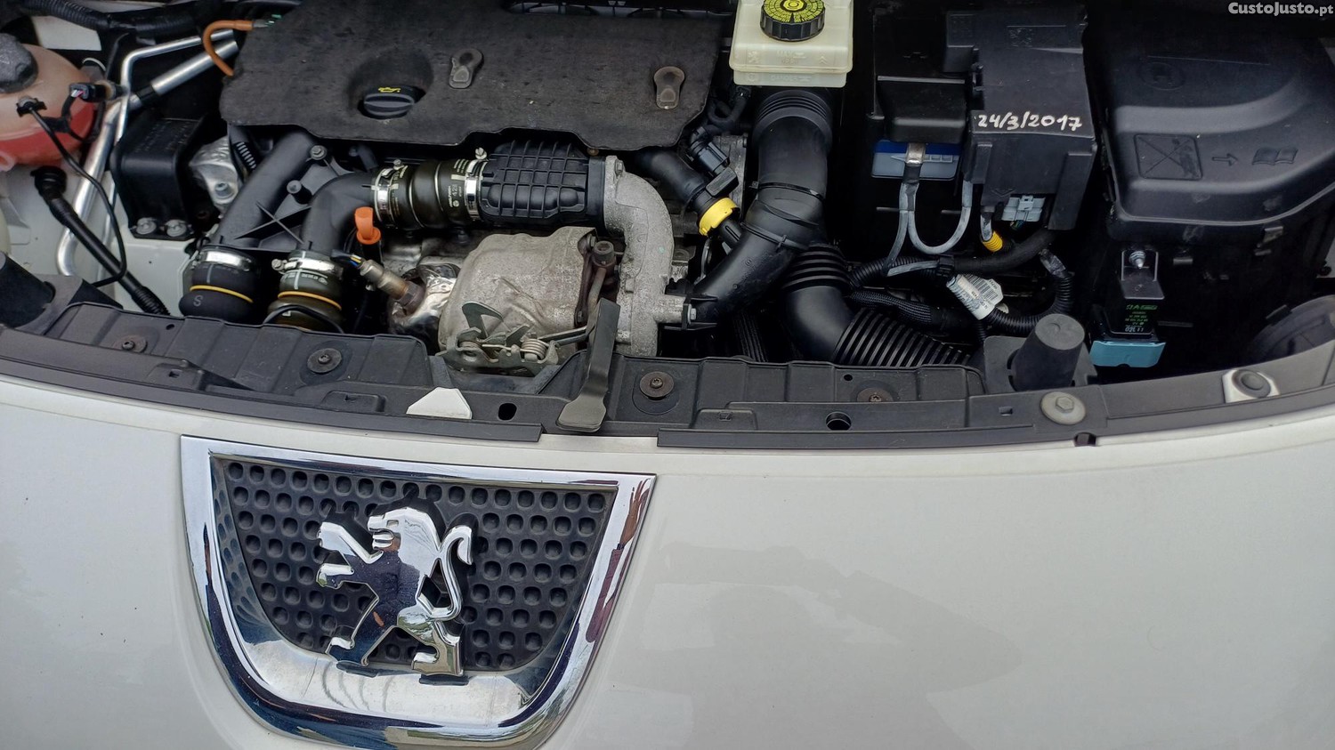 Peugeot 3008 HDI — fotografia 5