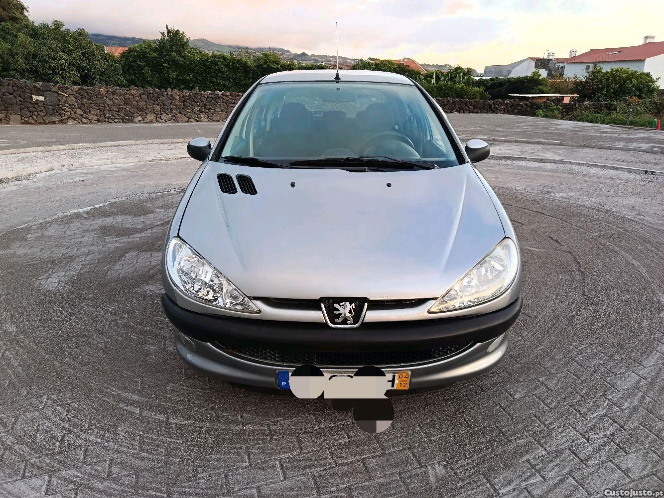 Peugeot 206 1.1 — photo 2