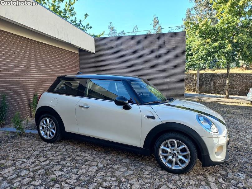 MINI Cooper 1.5d 116cv Sport — fotografia 9