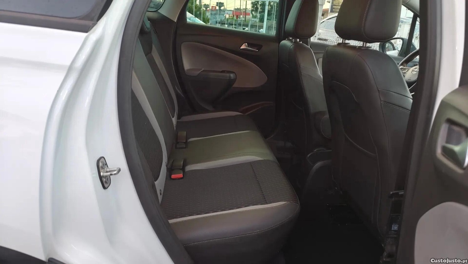 Opel Crossland X 1.2 Innovation FlexFuel — fotografia 11