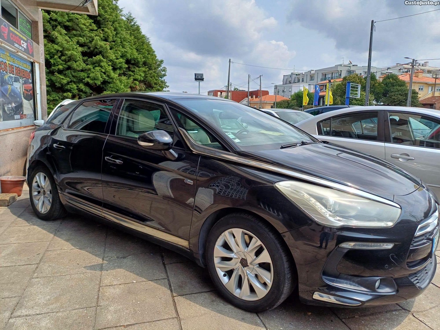Citroën DS5 Hibrido — photo 2