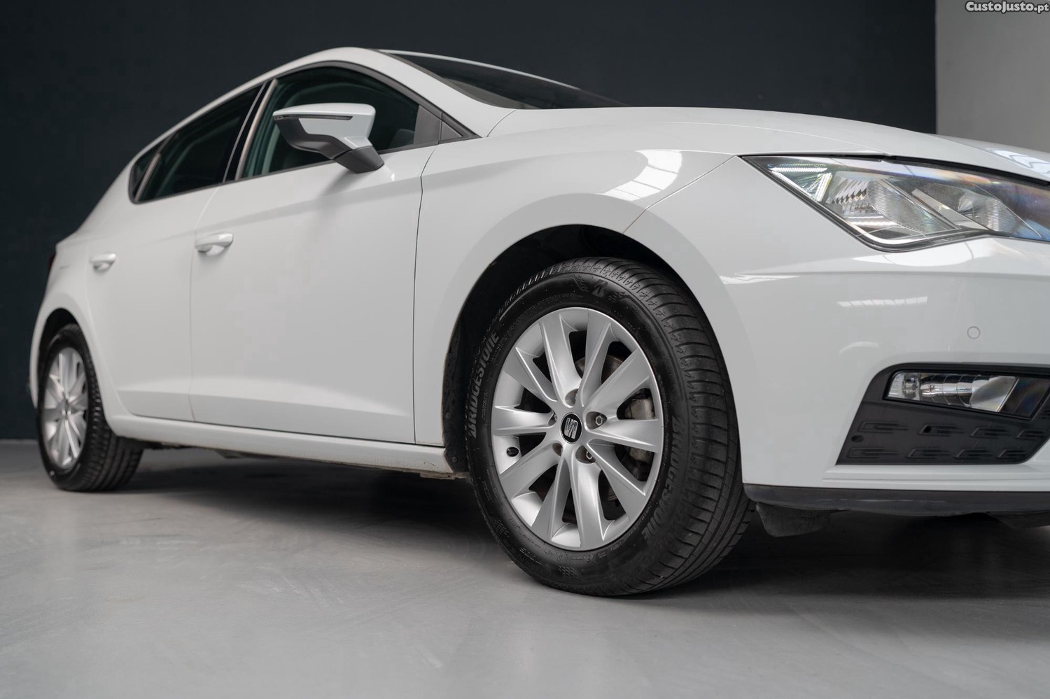 SEAT Leon 1.0 EcoTSI Style — fotografia 28