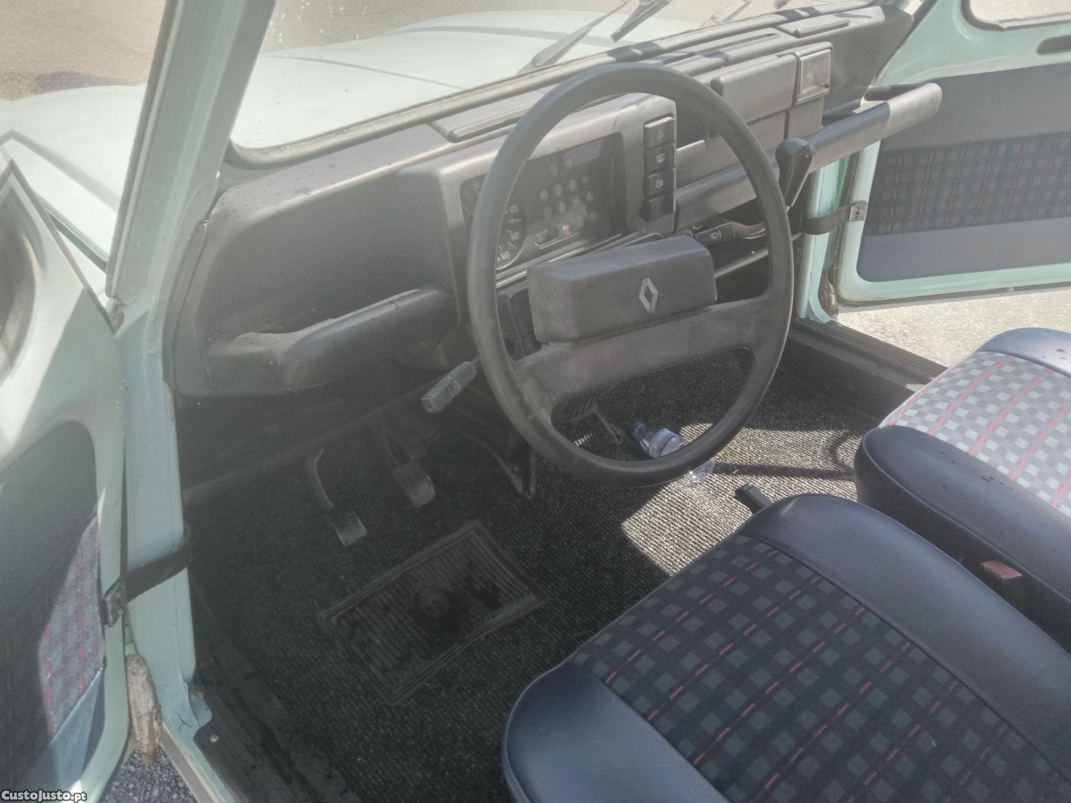 Renault 4 R11255 — fotografia 4