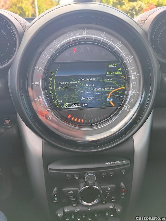 MINI Countryman COOPER 1.6 D — fotografia 6