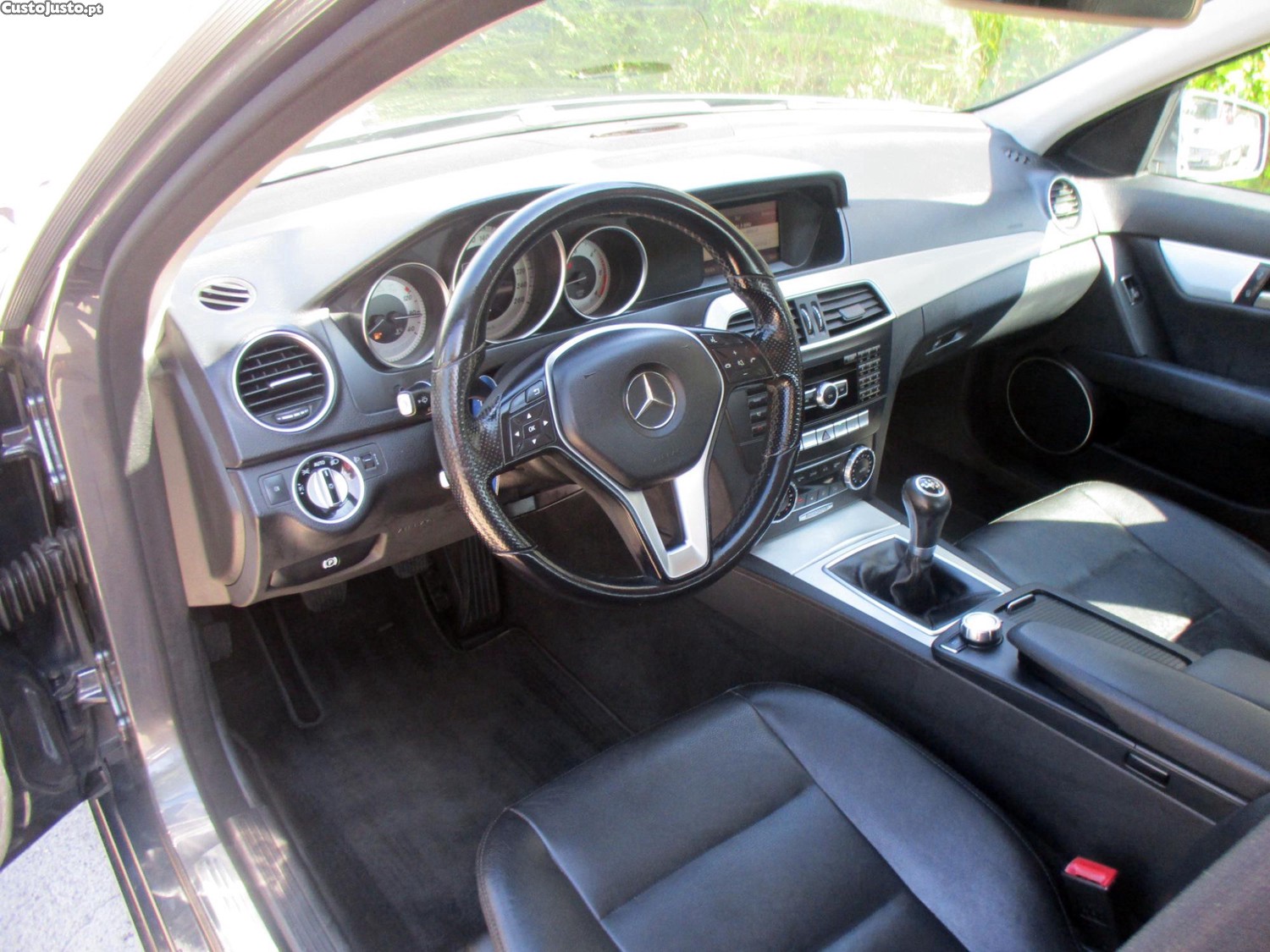 Mercedes-Benz C 220 Cdi — fotografia 16