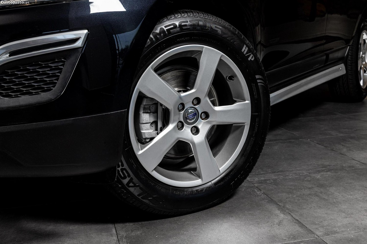 Volvo XC 60 2.0 D3 Drive R-Design — fotografia 14