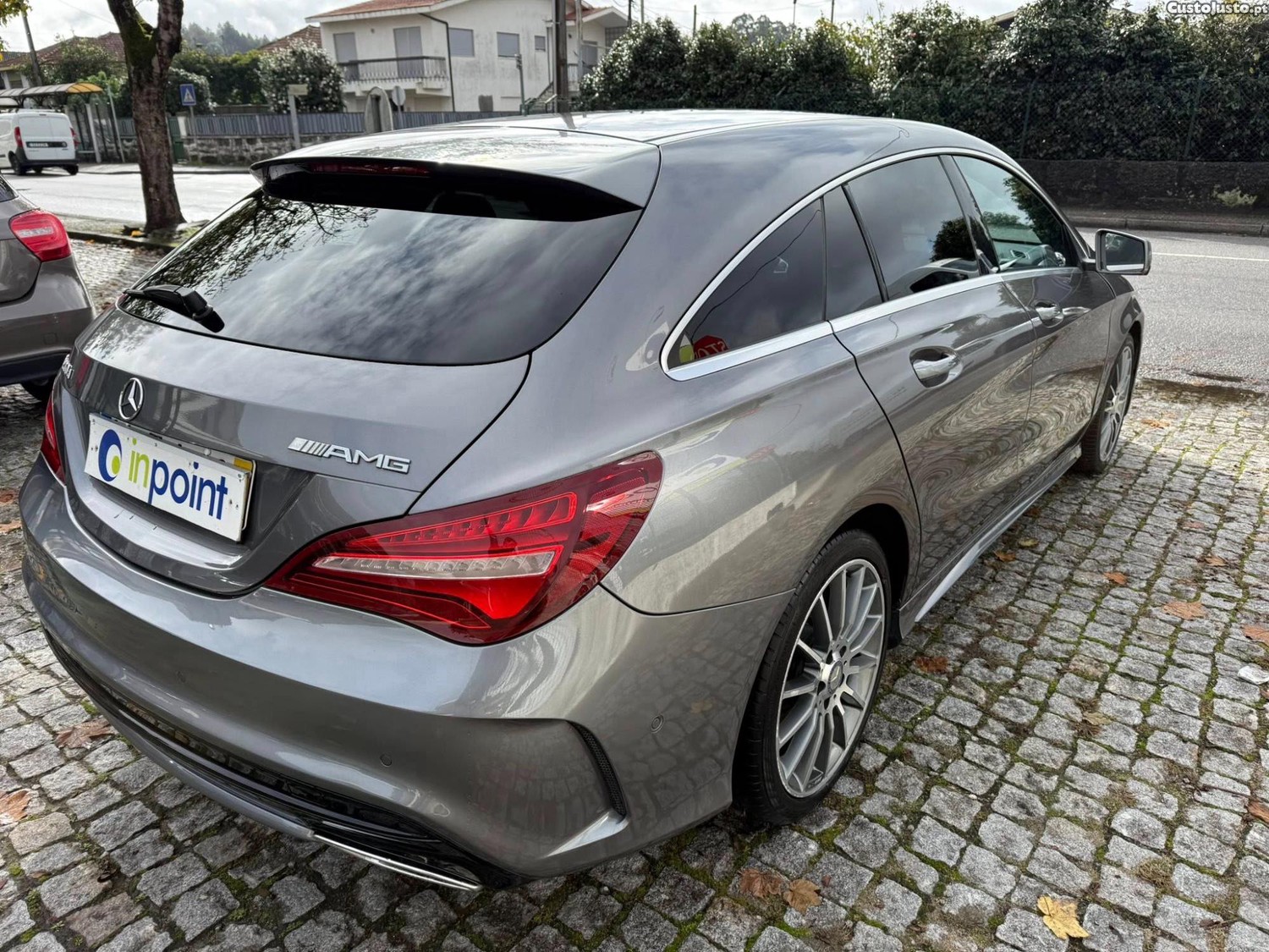 Mercedes-Benz CLA 200 D Shooting Brake AMG Line — fotografia 10