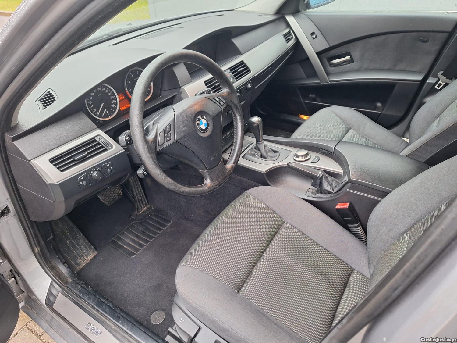 BMW 525 i — fotografia 6