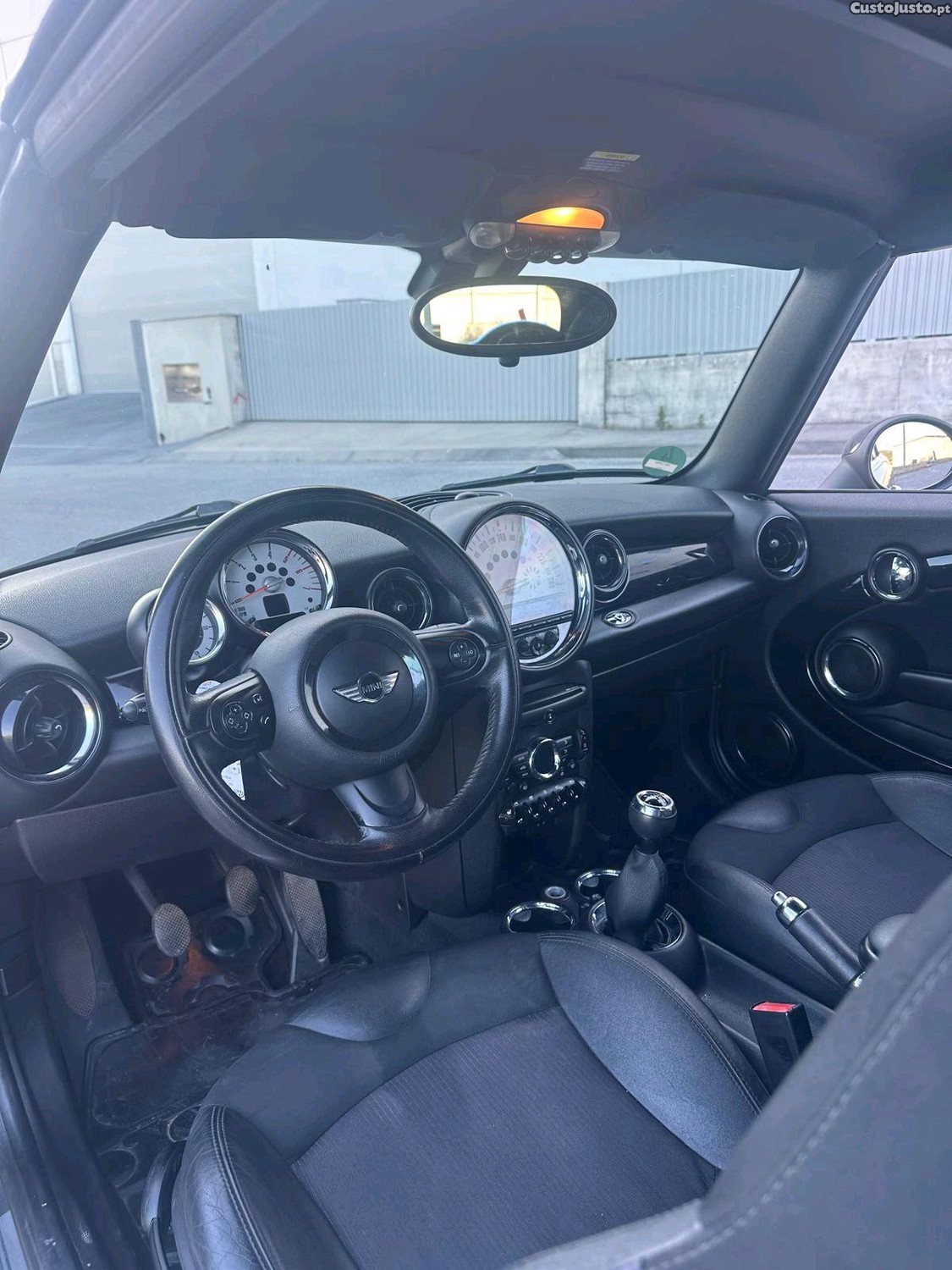 MINI Cooper cabrio — fotografia 3