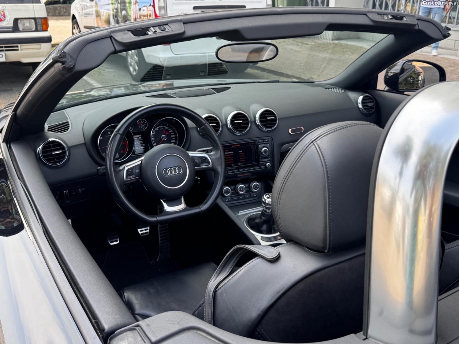 Audi TT Cabrio 2.0tdi — fotografia 7