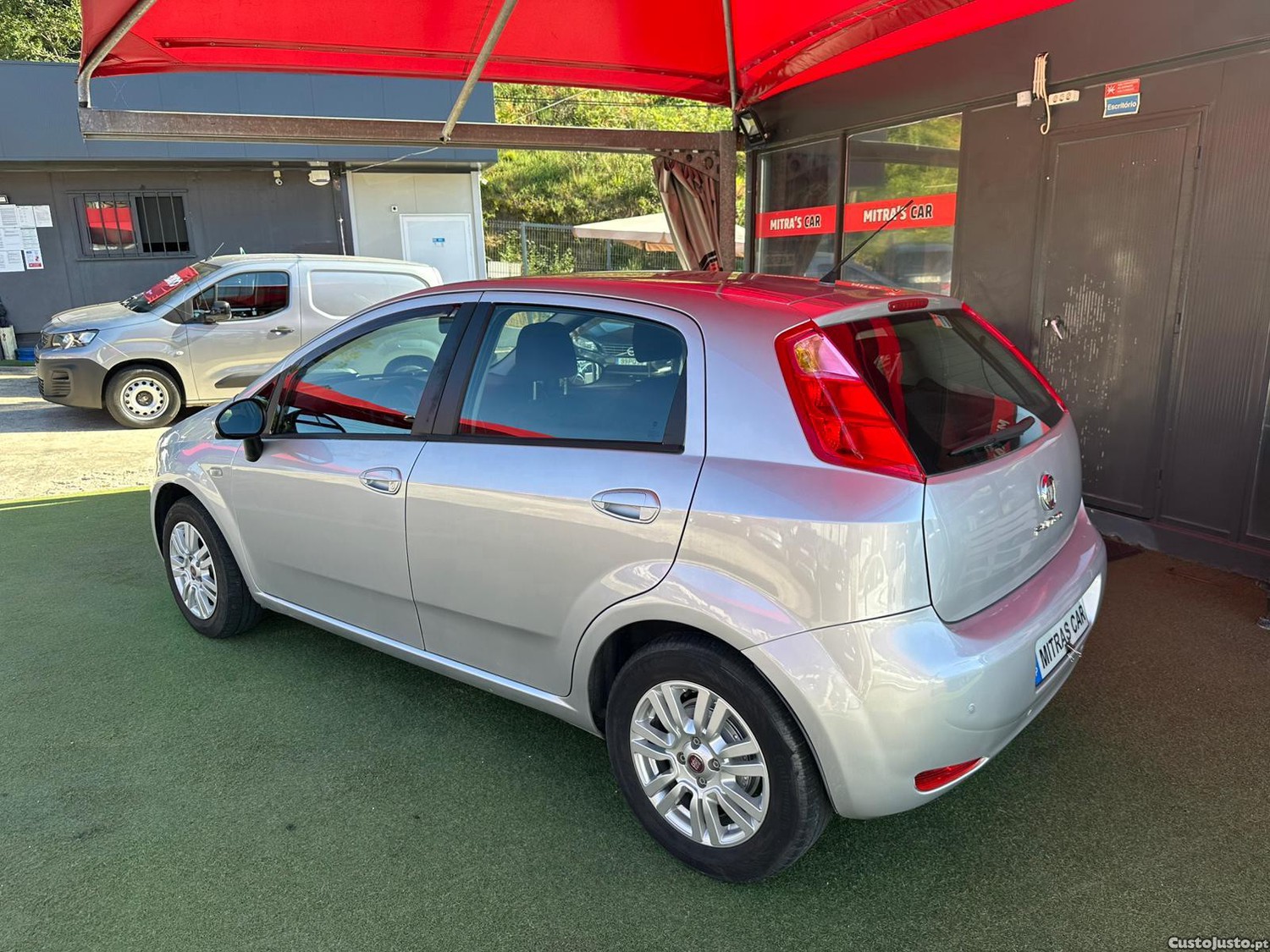 Fiat Punto 1.3 Multijet — fotografia 16