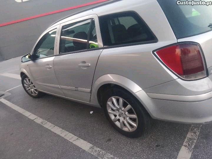 Opel Astra 1.7 — fotografia 2