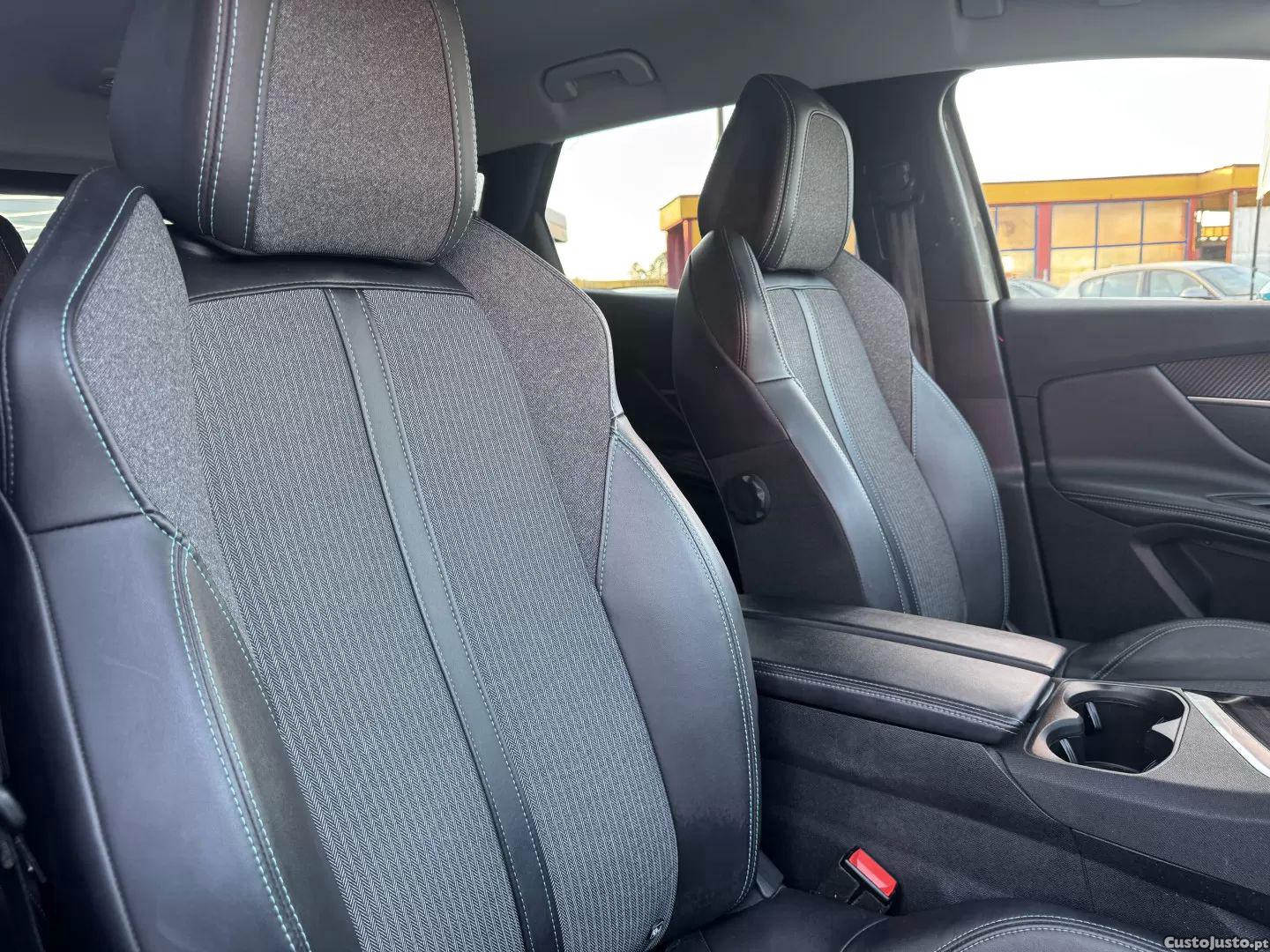 Peugeot 3008 1.6 hybrid allure pack e-eat8 — fotografia 12