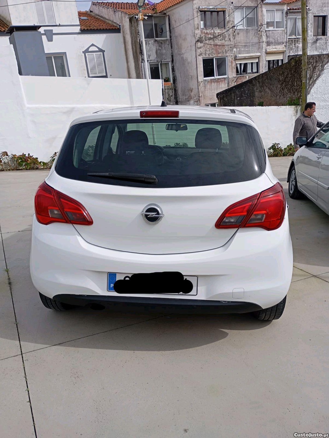 Opel Corsa 1.2 gasolina — fotografia 6