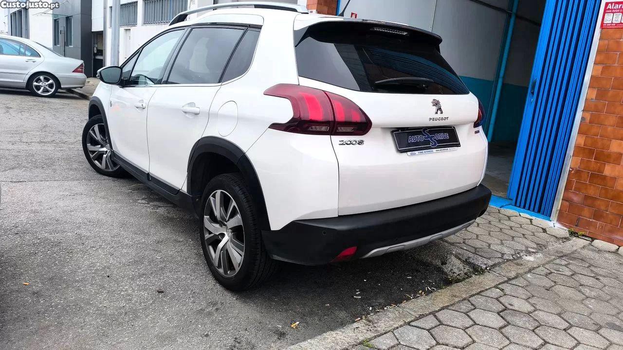 Peugeot 2008 1.2 puretech allure — fotografia 3