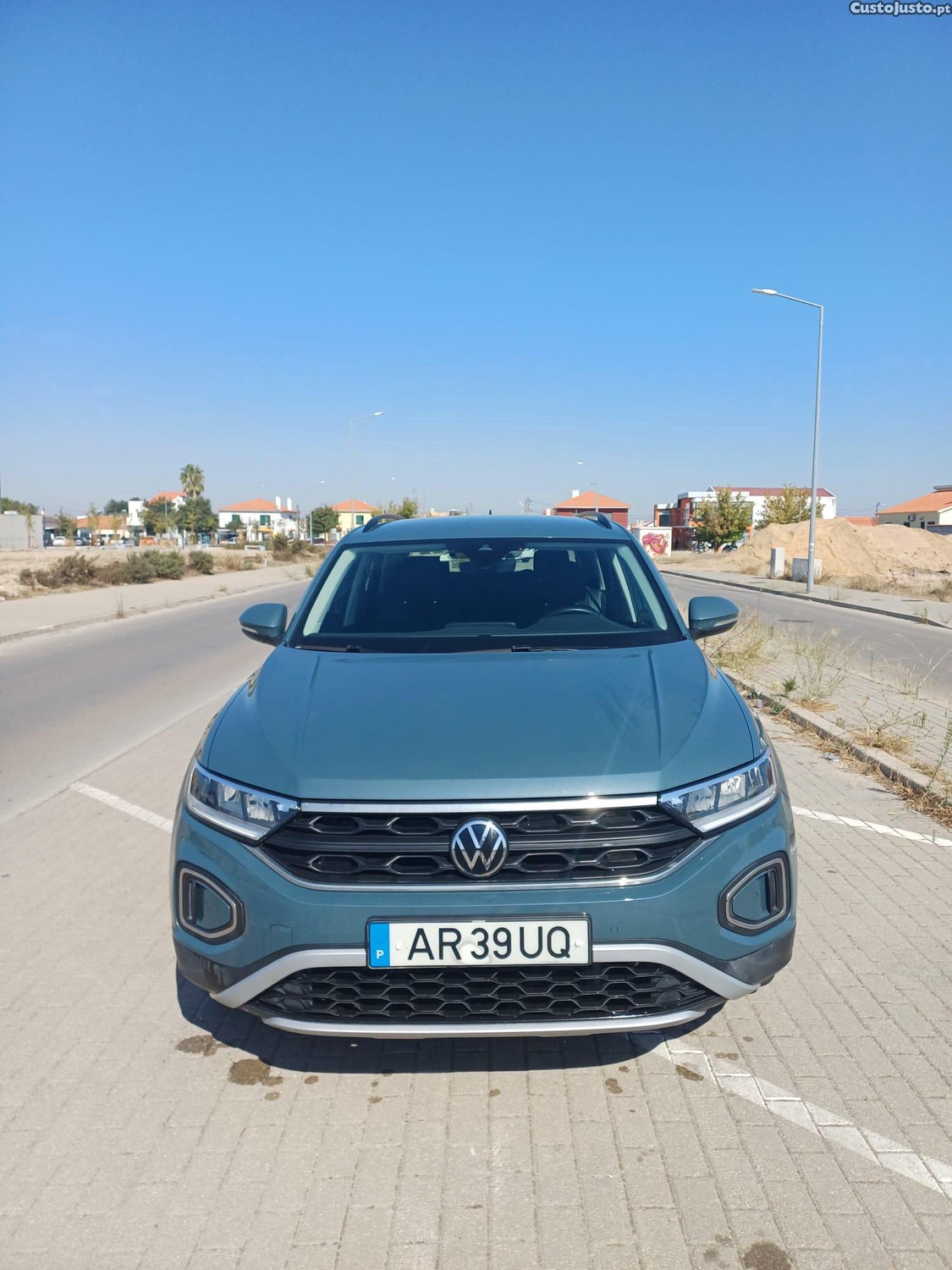 VW T-Roc Life — photo 2