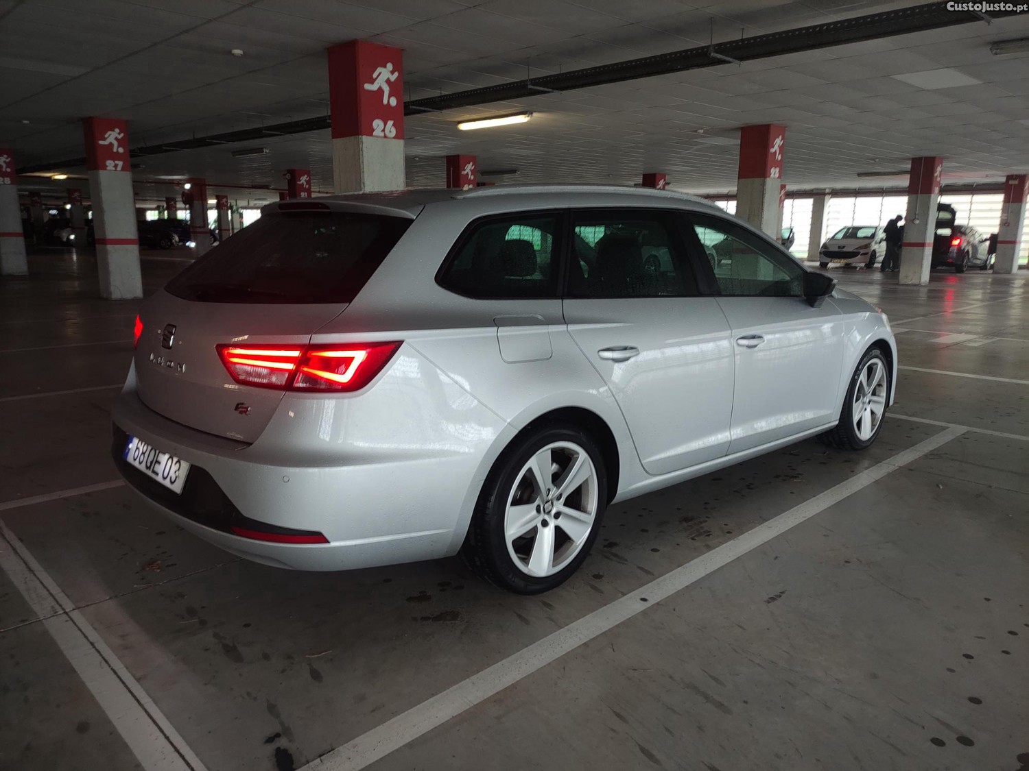 SEAT Leon ST FR 2.0TDI 150cv DSG — fotografia 11
