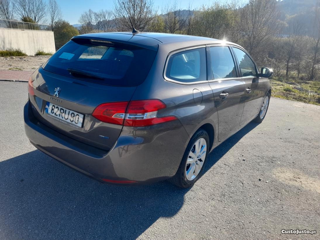 Peugeot 308 1.6 Hdi 120 cv Active — fotografia 2