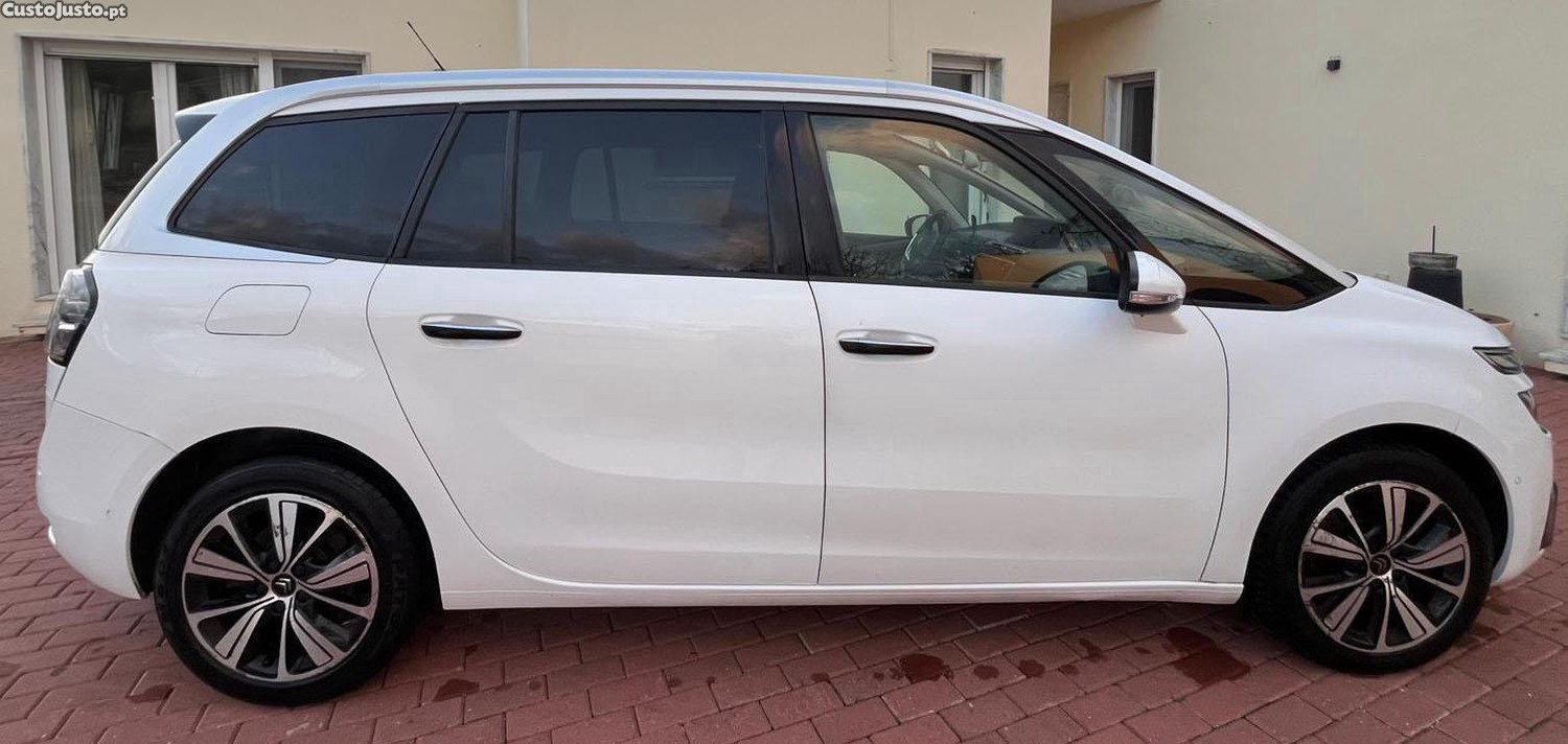 Citroën C4 Grand Picasso 1.6 BlueHDi 120 — fotografia 4