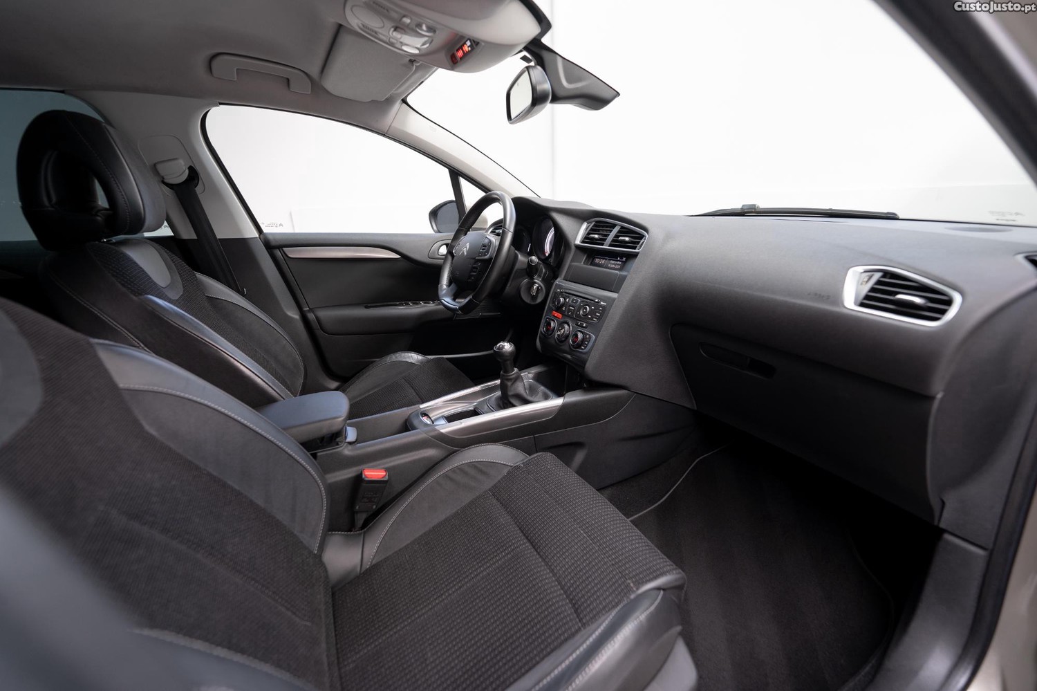 Citroën C4 1.6 HDi Exclusive — fotografia 19
