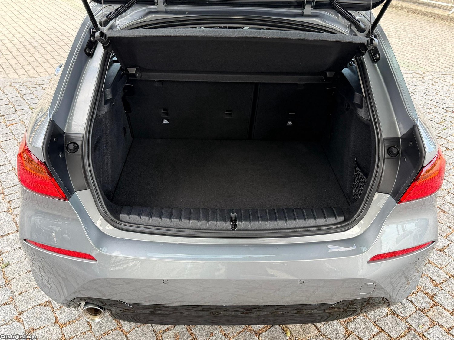 BMW 116 i Advantage — fotografia 17