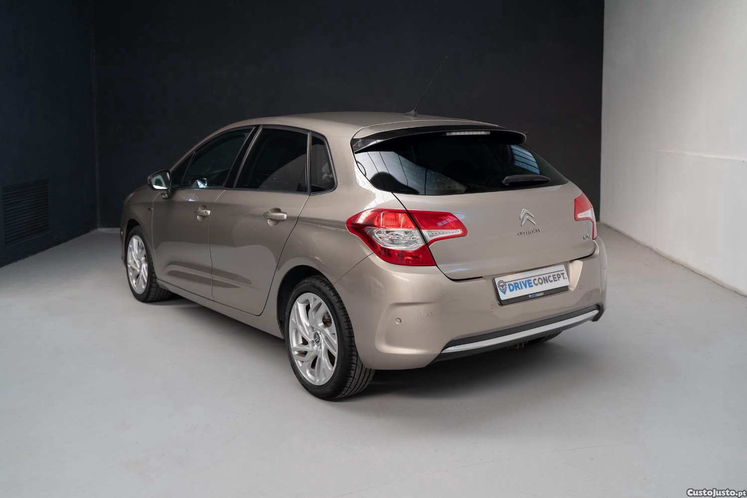 Citroën C4 1.6 HDi Exclusive — fotografia 8