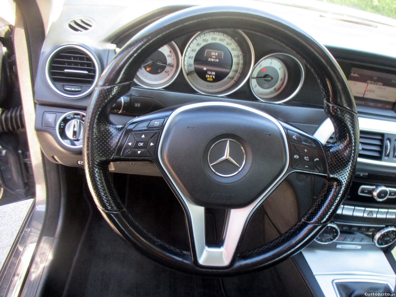 Mercedes-Benz C 220 Cdi — fotografia 15