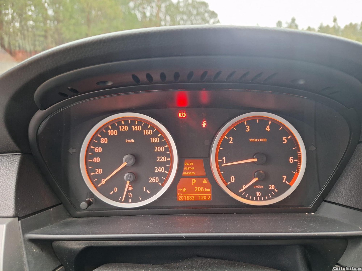 BMW 525 i — fotografia 5