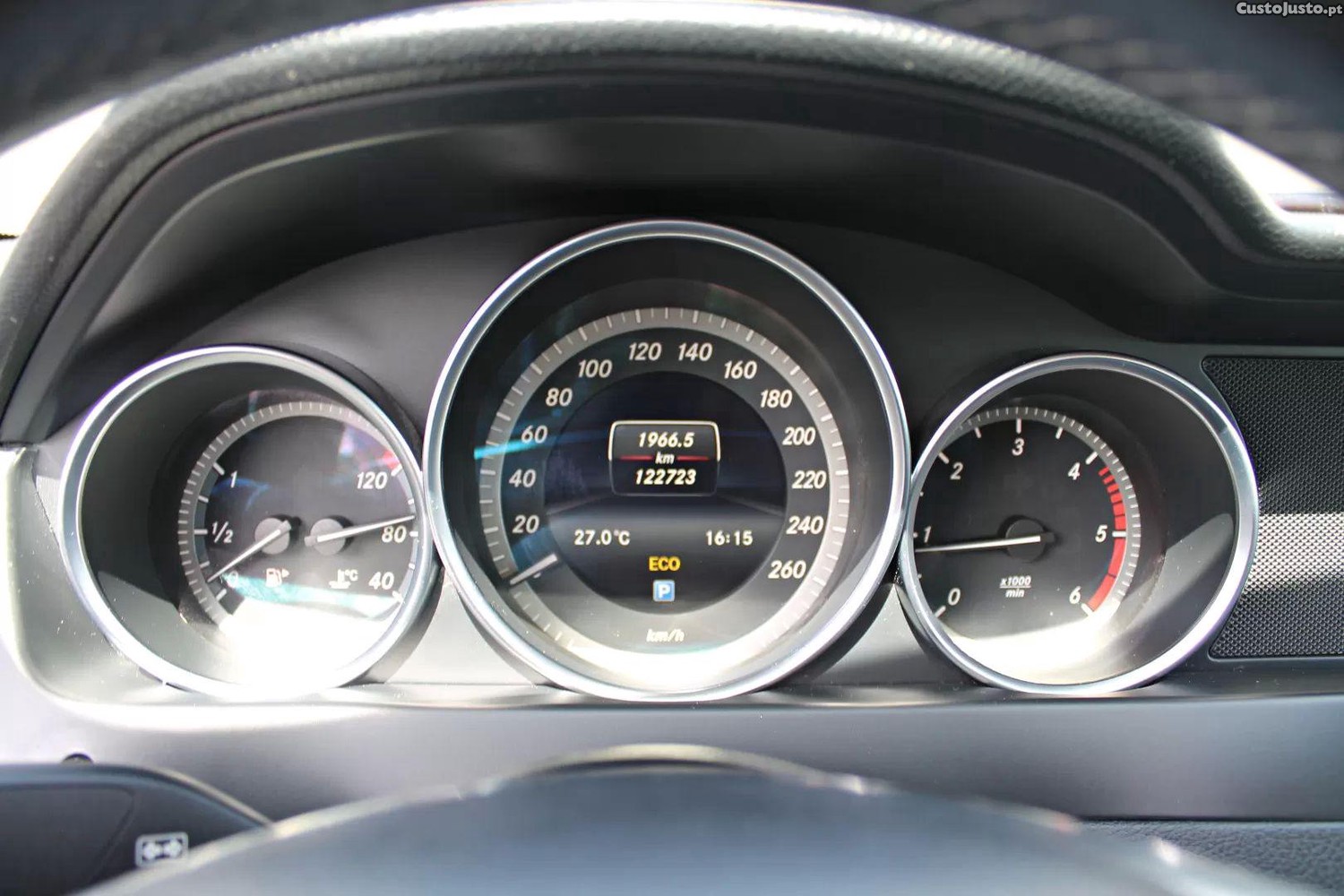 Mercedes-Benz C 220 D — fotografia 3