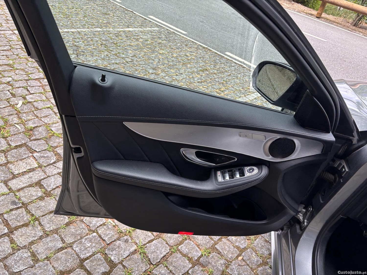 Mercedes-Benz C 220 AMG — fotografia 4
