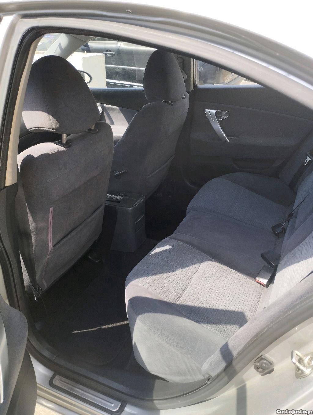 Nissan Primera 1.600cc (Ano 2005 com GPS) — fotografia 3