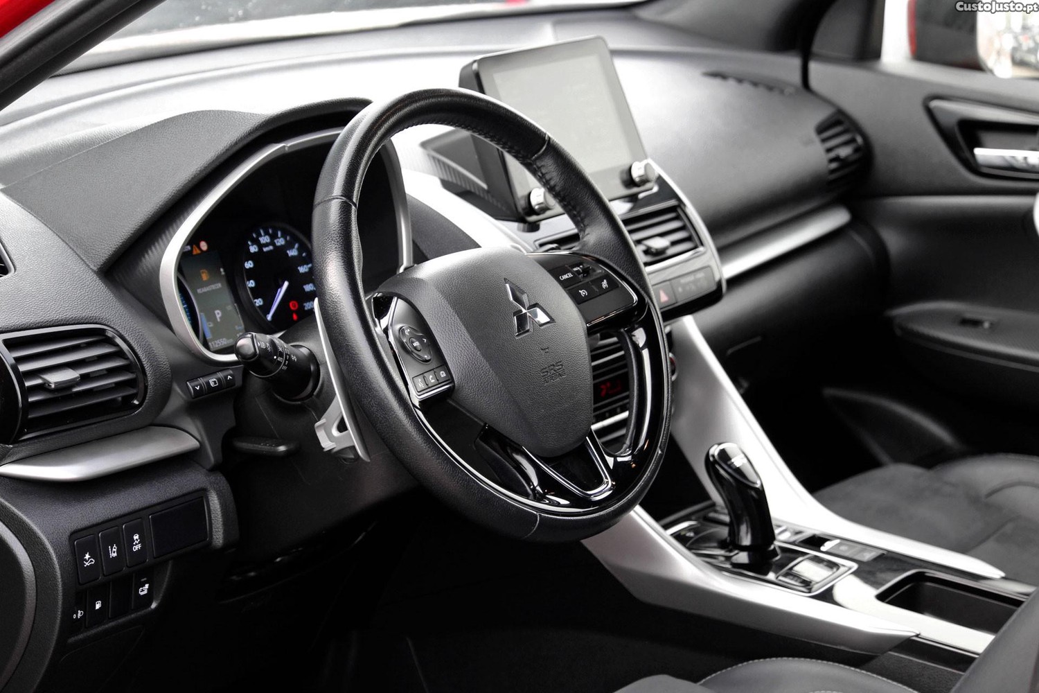 Mitsubishi Eclipse Cross 2.4 PHEV eMotion — fotografia 21