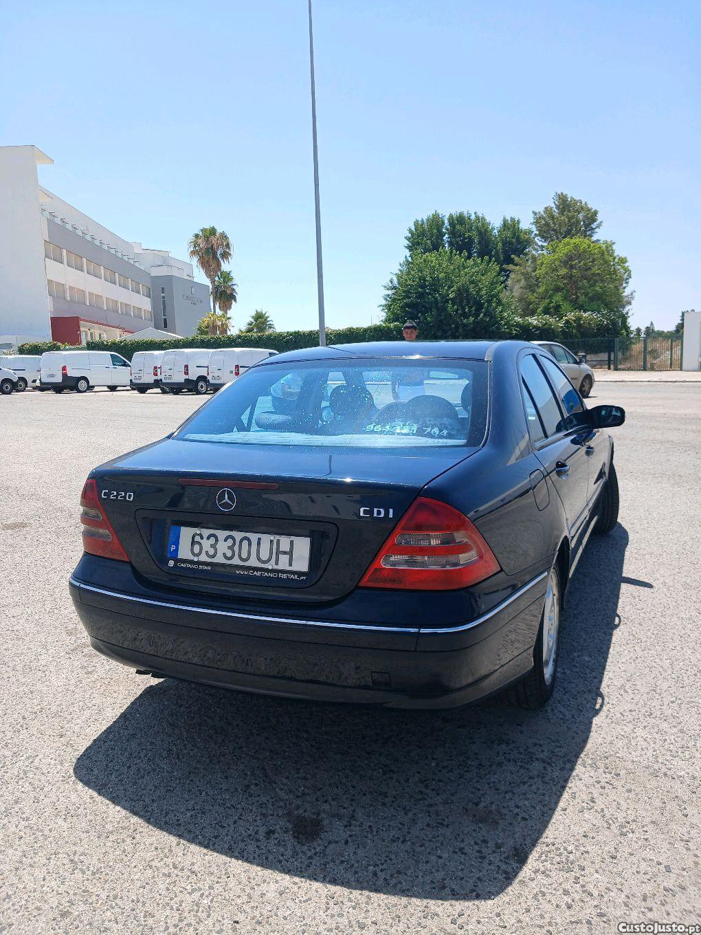Mercedes-Benz C 220 2000 — fotografia 4