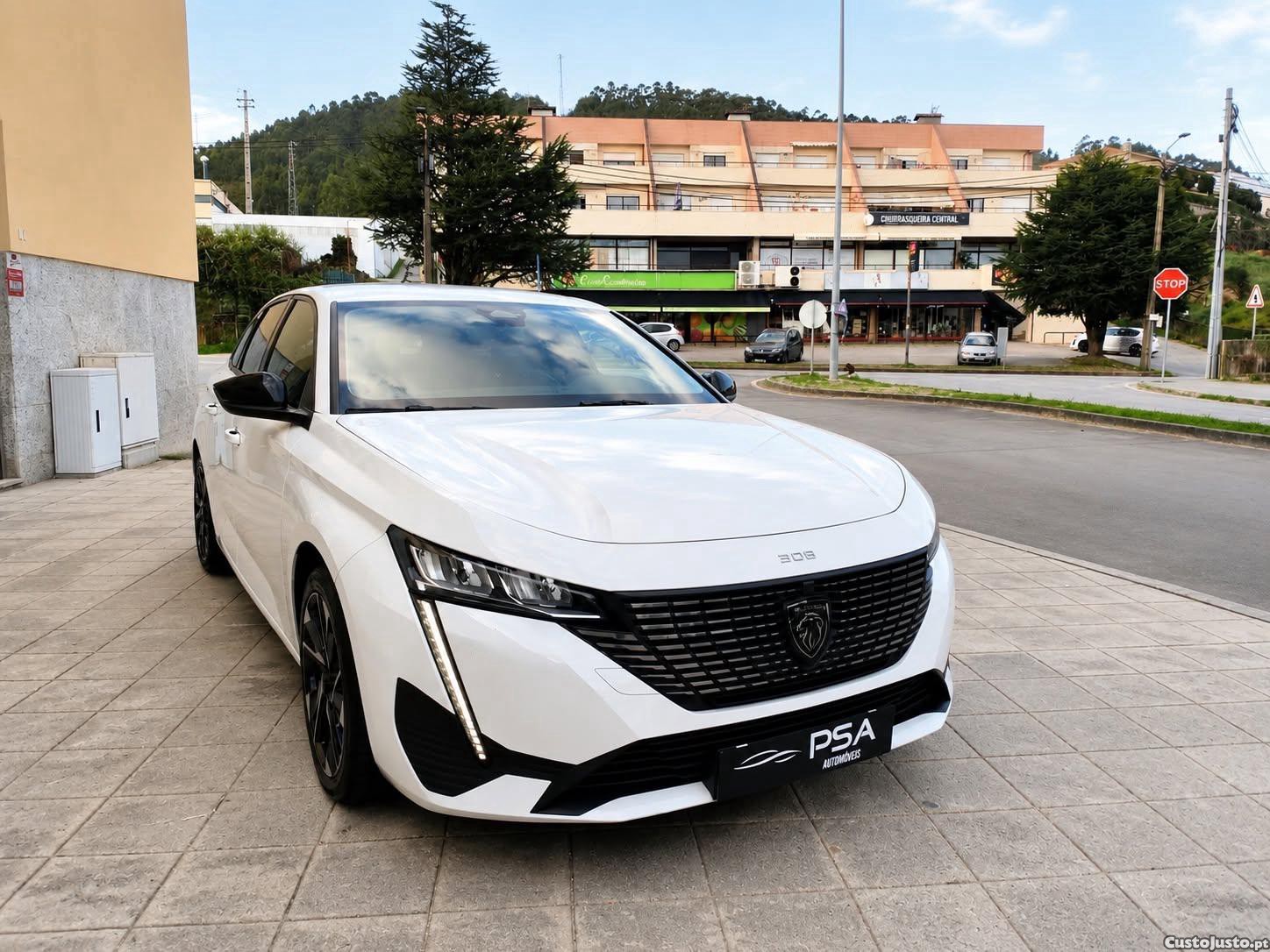 Peugeot 308 SW 1.5 BLUEHDI ALLURE PACK EAT8 — fotografia 8
