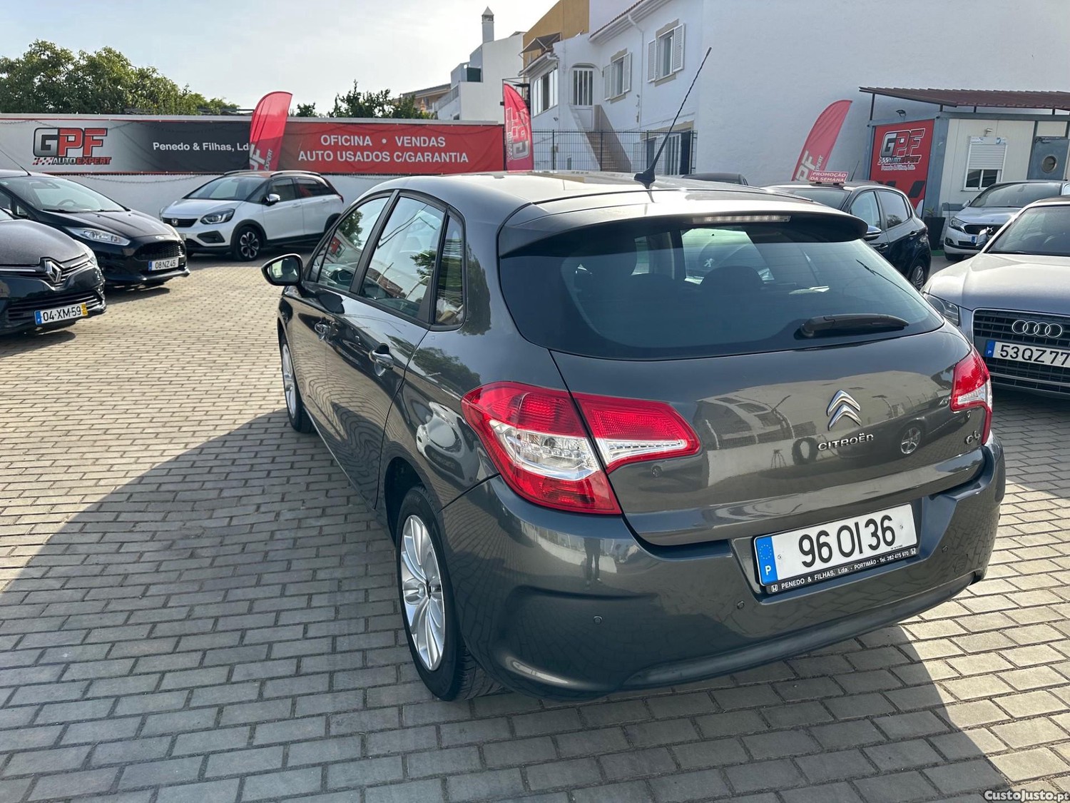 Citroën C4 1.6 HDI 92 Cv — fotografia 10