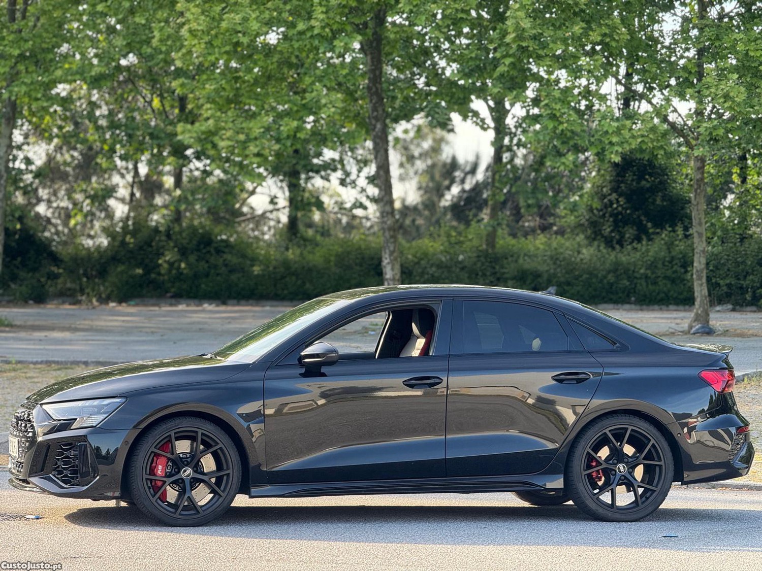 Audi RS3 Black Edition - 22 — photo 4