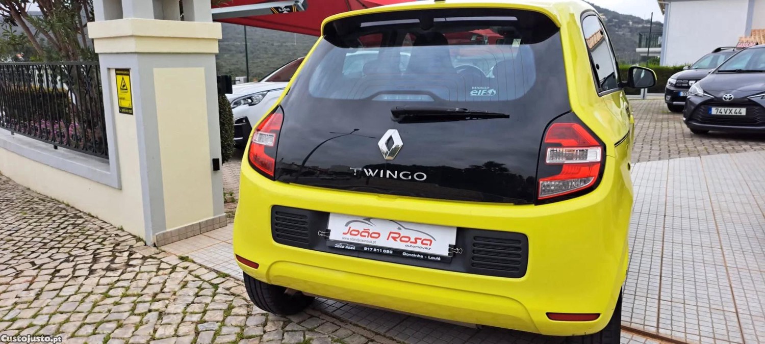 Renault Twingo 1.0 SCE LUXE — photo 5