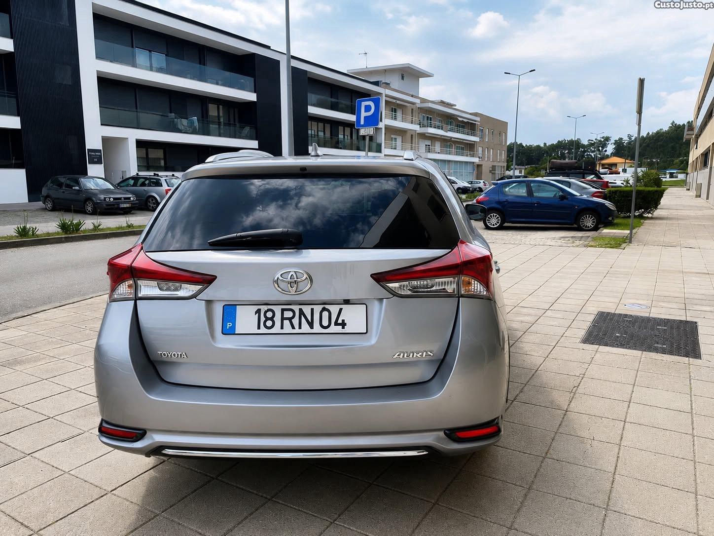 Toyota Auris TOURING SPORTS 1.6D-4D EXCLUSIVE — fotografia 4