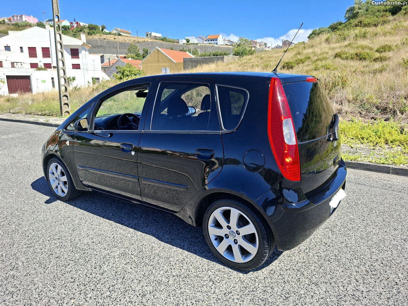 Mitsubishi Colt 1.1i Inform 75cv AC — fotografia 9