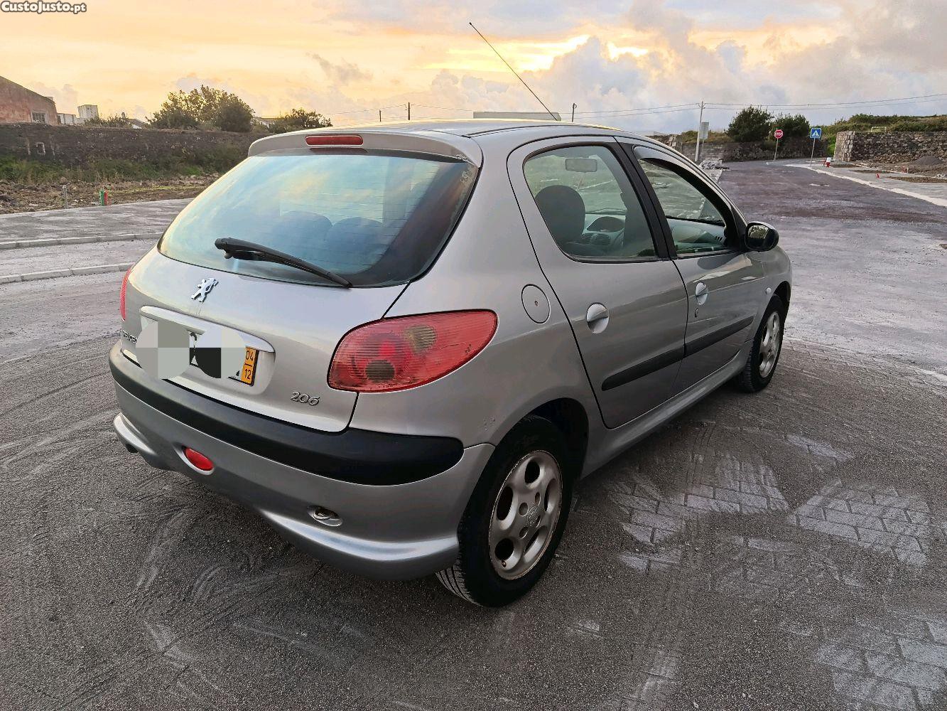 Peugeot 206 1.1 — photo 4
