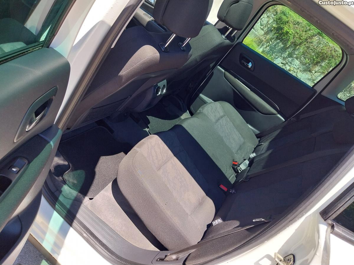 Peugeot 3008 1.6 E-HDI 112CV DIESEL — fotografia 6